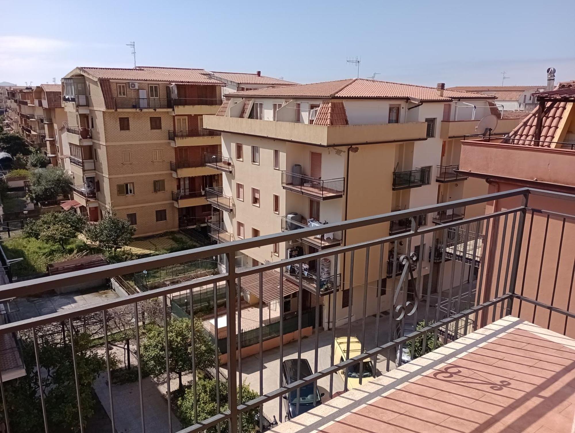 Appartamento Via Mancini Scalea Esterno foto